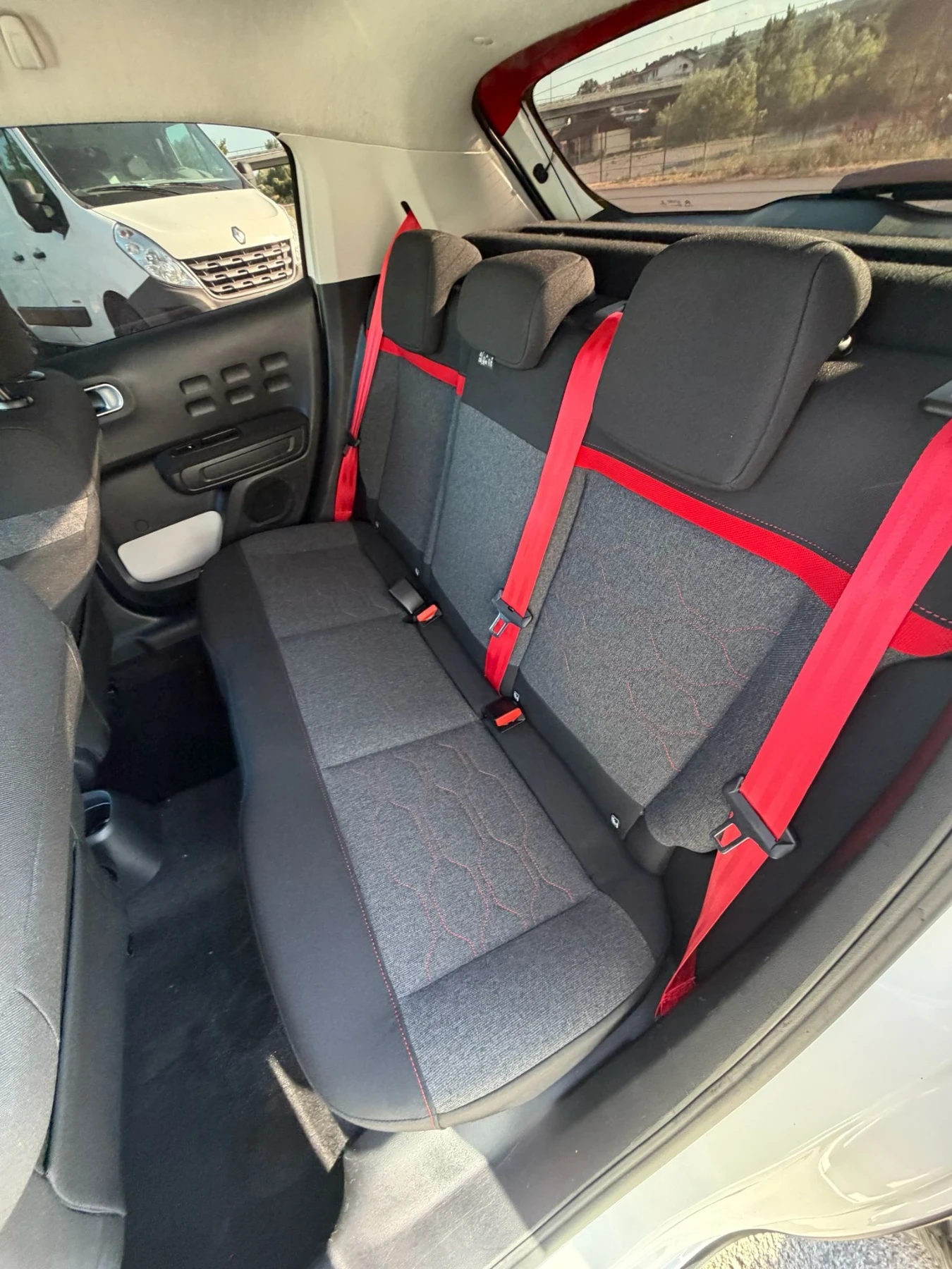 Citroen C3 1.2 i Euro 6 , снимка 14 - Автомобили и джипове - 55141577