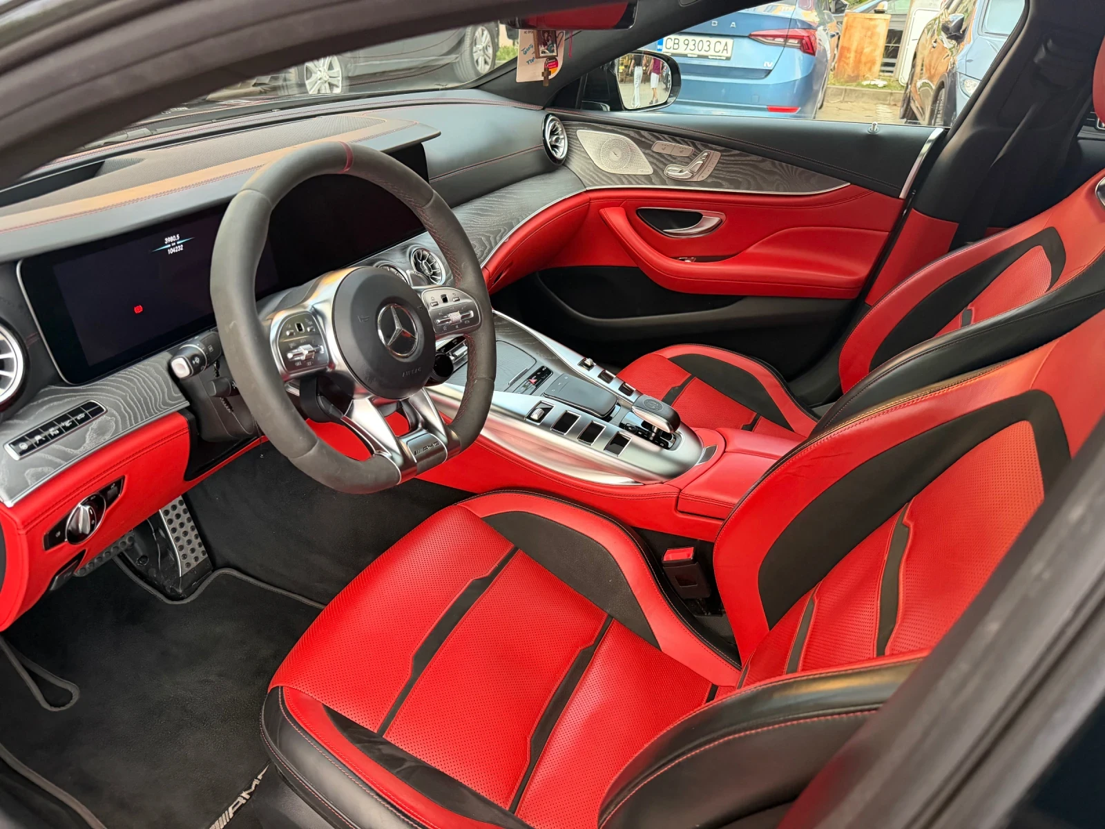 Mercedes-Benz AMG GT 6.3 AMG , снимка 9 - Автомобили и джипове - 55298365