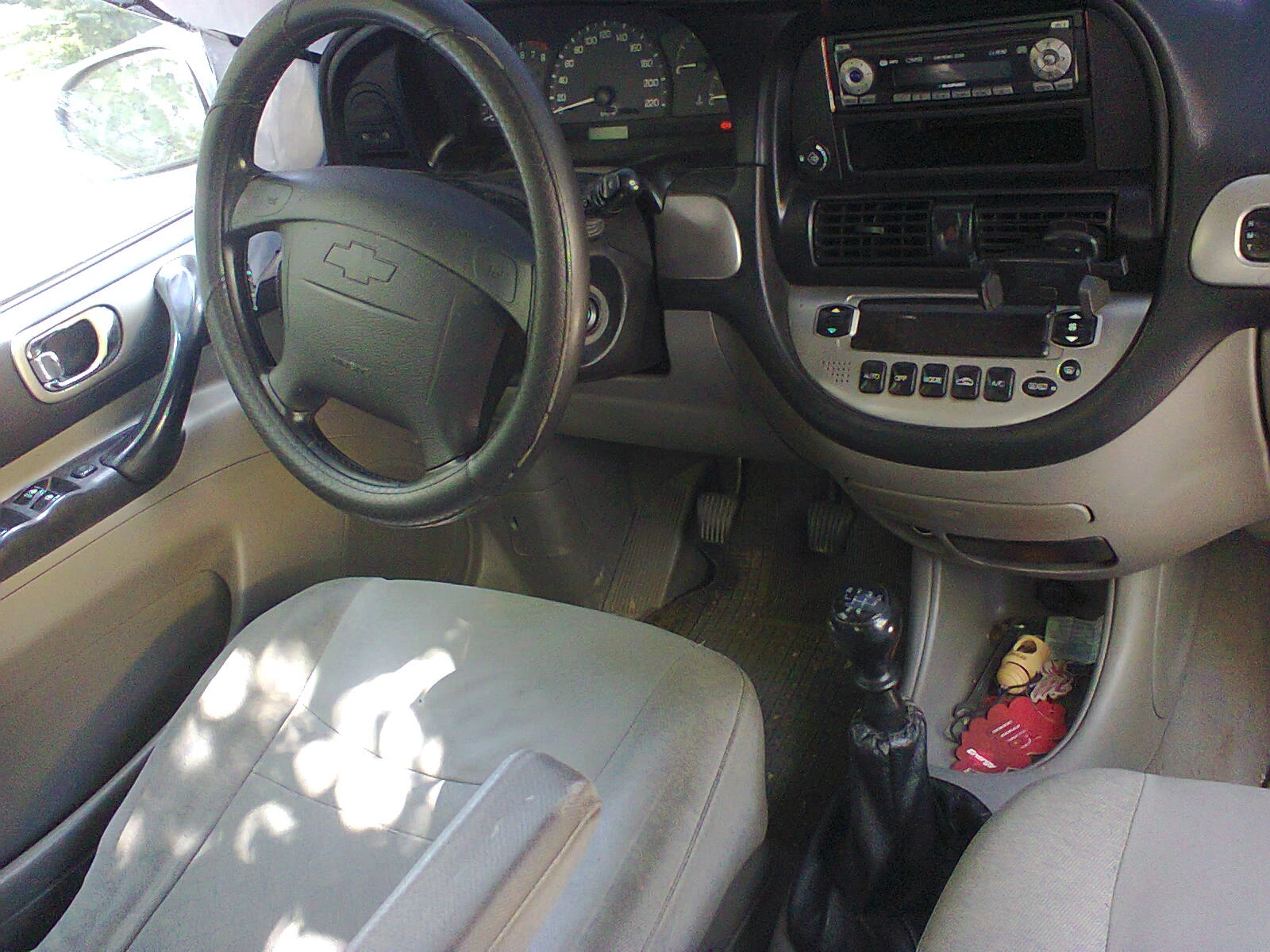 Chevrolet Tacuma 1.6i Бензин/Газ* КЛИМАТРОНИК* Вписана ГАЗ в талона, снимка 14 - Автомобили и джипове - 55624716