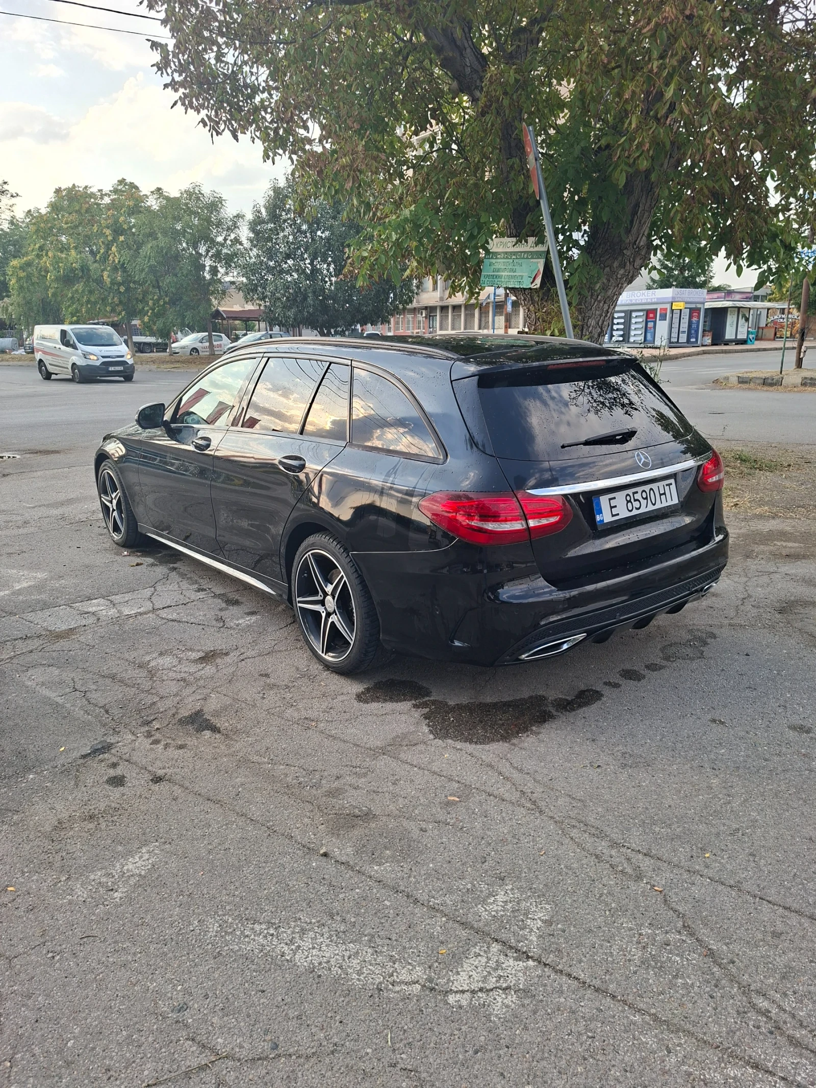 Mercedes-Benz C 220 AMG 4Matic, снимка 5 - Автомобили и джипове - 55825555