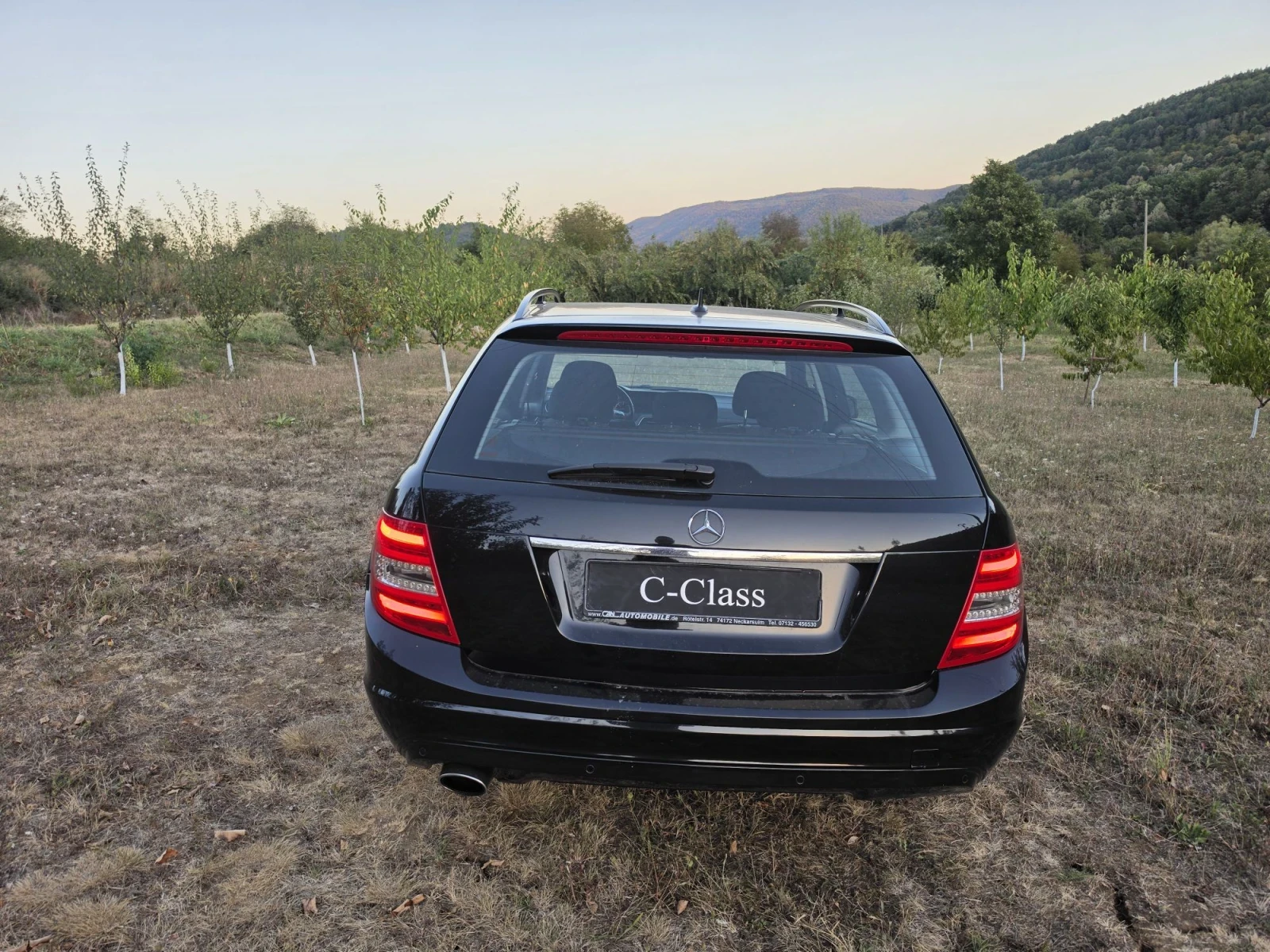 Mercedes-Benz C 220 ГАРАЖЕН АВТОМОБИЛ, снимка 6 - Автомобили и джипове - 55996517