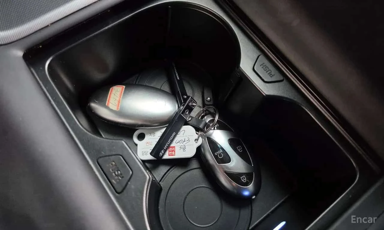 Hyundai Grandeur * Premium * 1.6 Hybrid * Keyless * Камера * , снимка 14 - Автомобили и джипове - 56228389