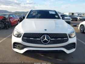  Mercedes-Benz GLC 30...