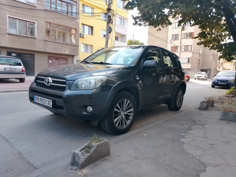 Toyota Rav4 2.2 D.4x4, снимка 1 - Автомобили и джипове - 47451815