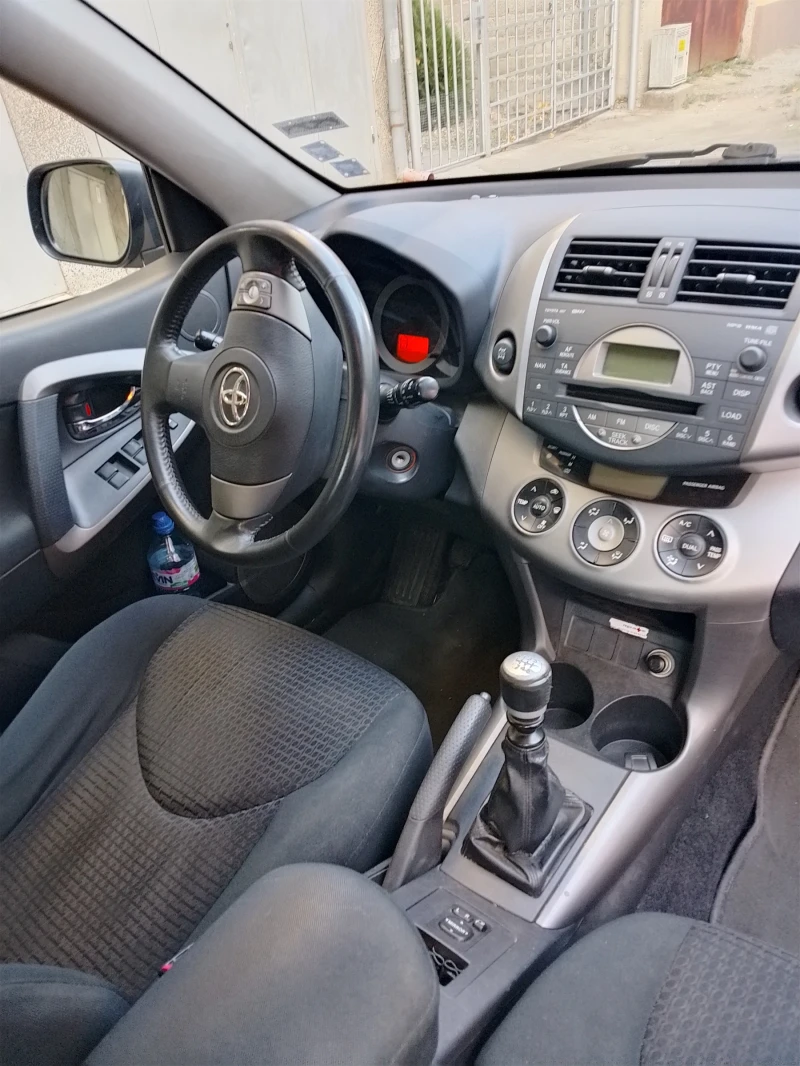 Toyota Rav4 2.2 D.4x4 6ск., снимка 7 - Автомобили и джипове - 47451815