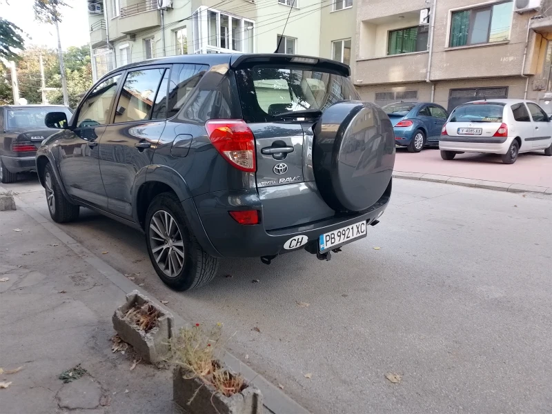 Toyota Rav4 2.2 D.4x4 6ск., снимка 4 - Автомобили и джипове - 47451815