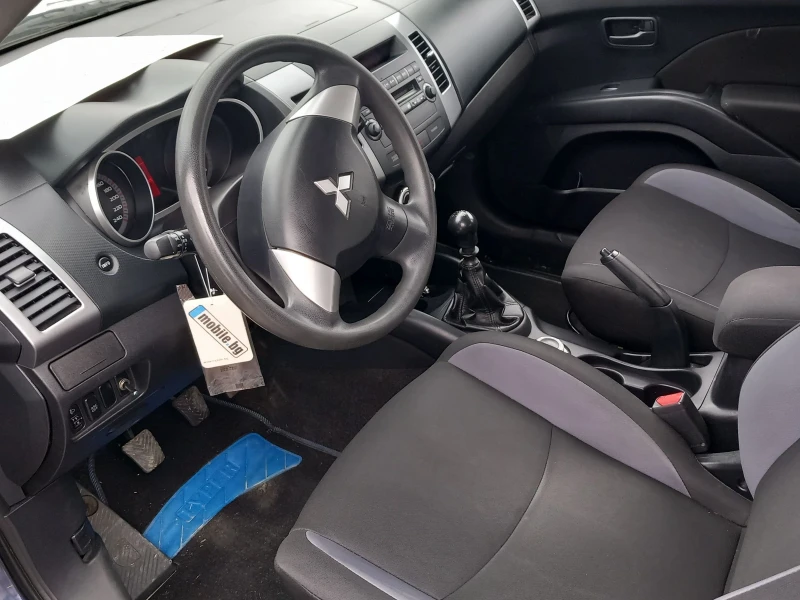 Mitsubishi Outlander 2.0 Tdi 140 ks 4x4 6sk, снимка 12 - Автомобили и джипове - 48442970