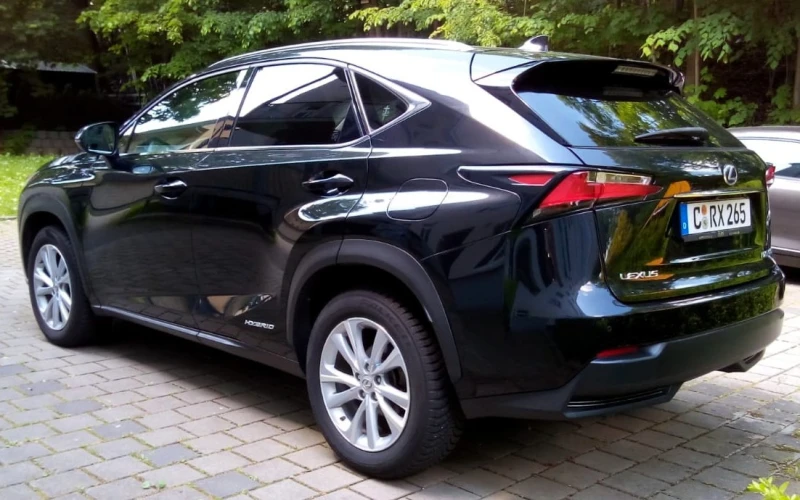 Lexus NX 300h 2.5 Hybrid, снимка 2 - Автомобили и джипове - 53411808