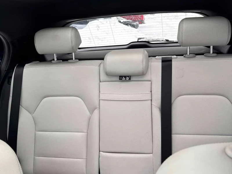 Mercedes-Benz GLA 250 250  CARFAX, снимка 11 - Автомобили и джипове - 53507224