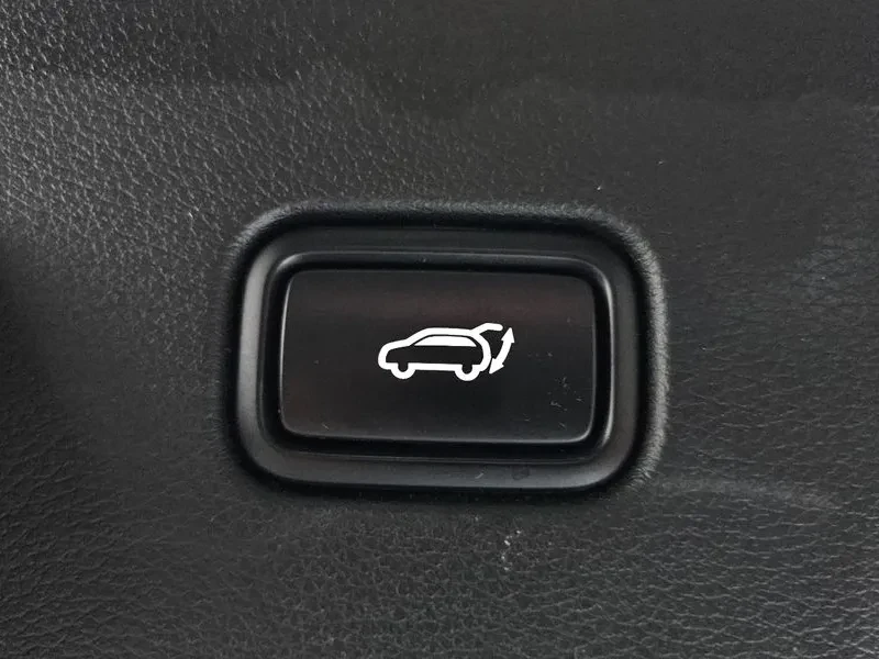 Kia Sportage LPG 2.0 2WD, снимка 16 - Автомобили и джипове - 56730256