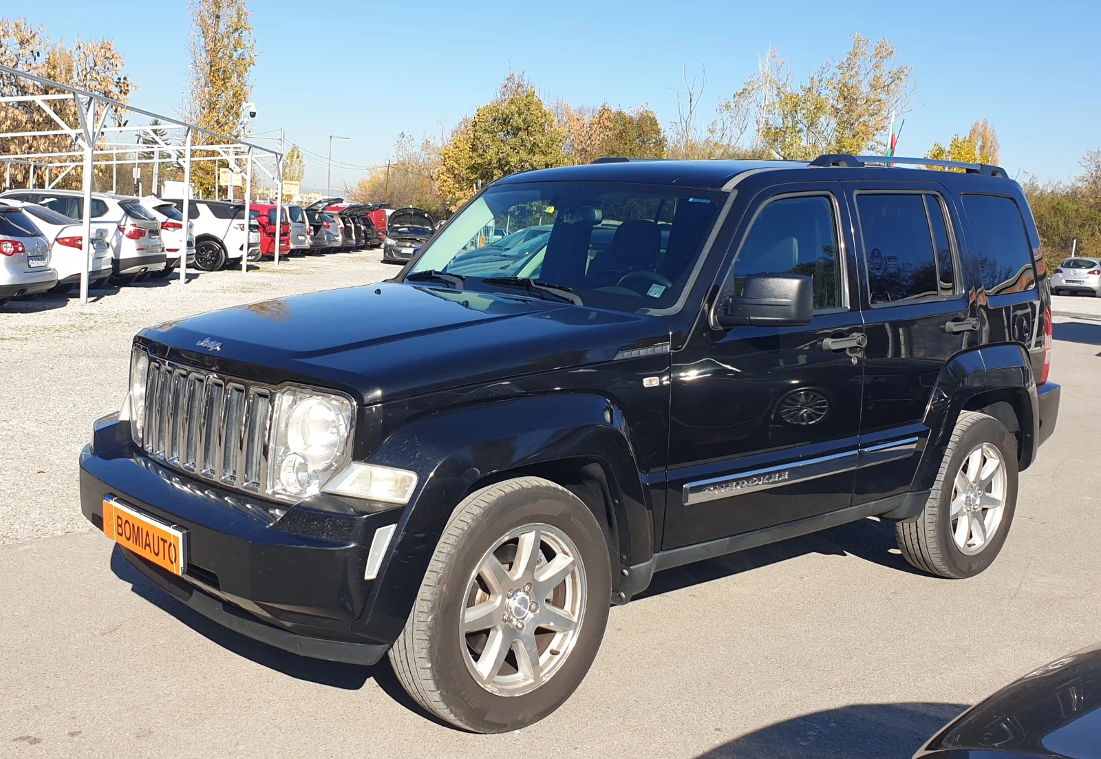 Jeep Cherokee 2.8CRD* 4X4* NAVI* АВТОМАТИК* КОЖА* EURO5B*  - [1] 