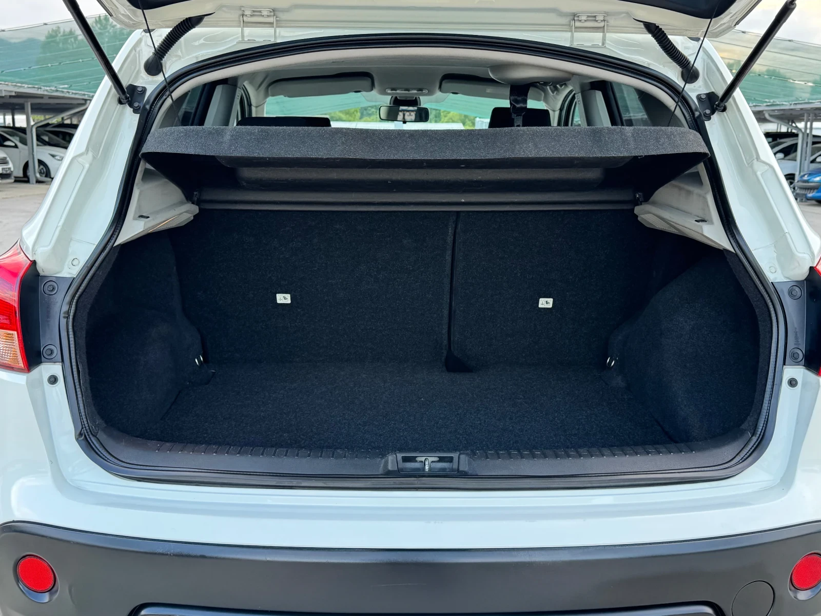 Nissan Qashqai 2.0DCI 4х4 ИТАЛИЯ - изображение 10
