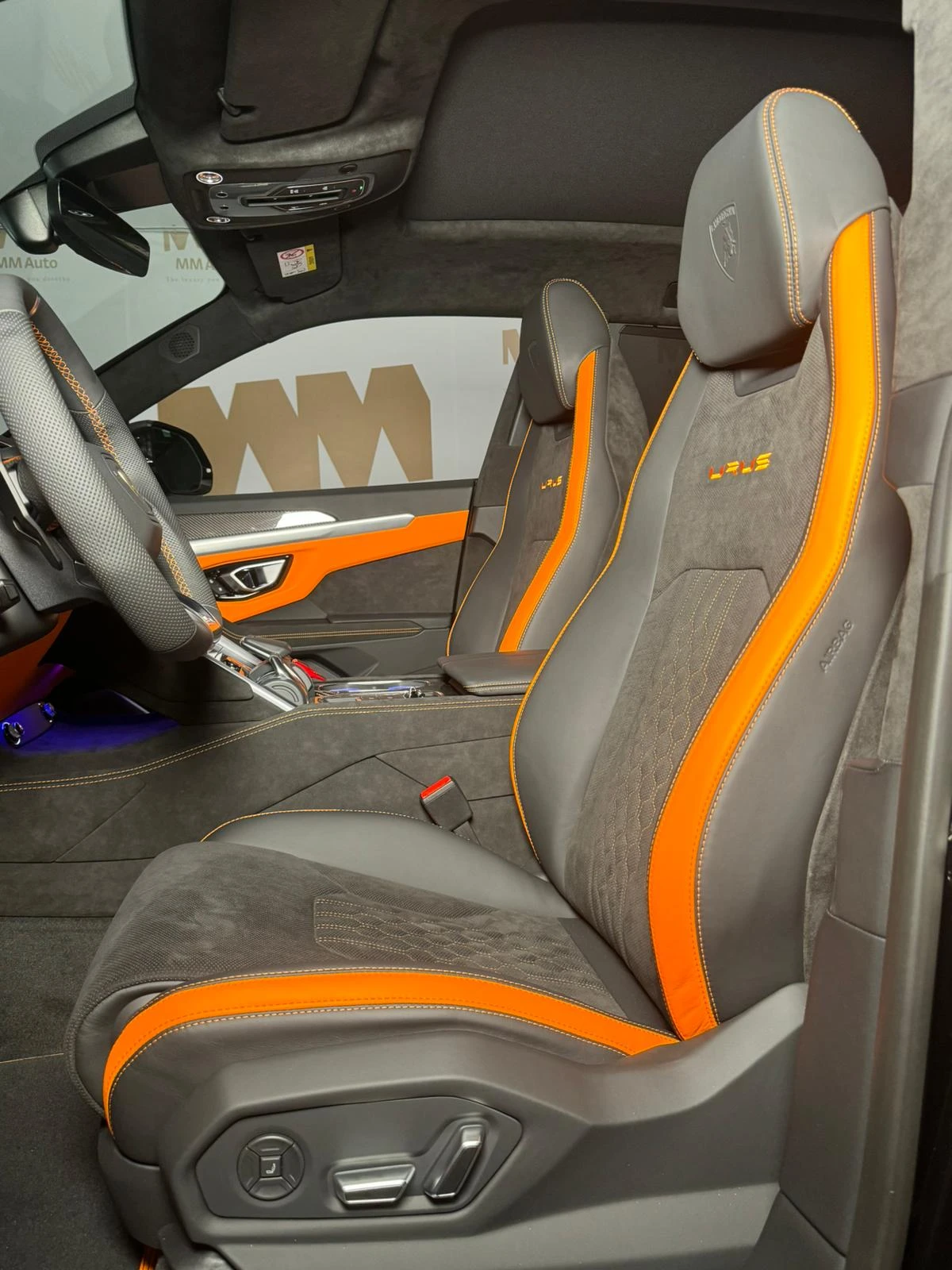 Lamborghini Urus S Carbon* B&O* HuD - изображение 7