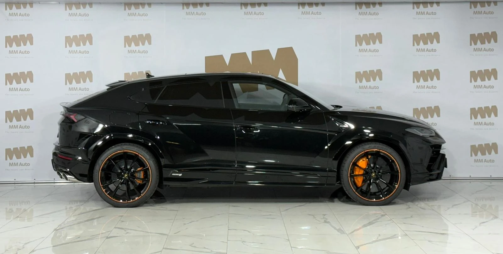 Lamborghini Urus S Carbon* B&O* HuD - изображение 3