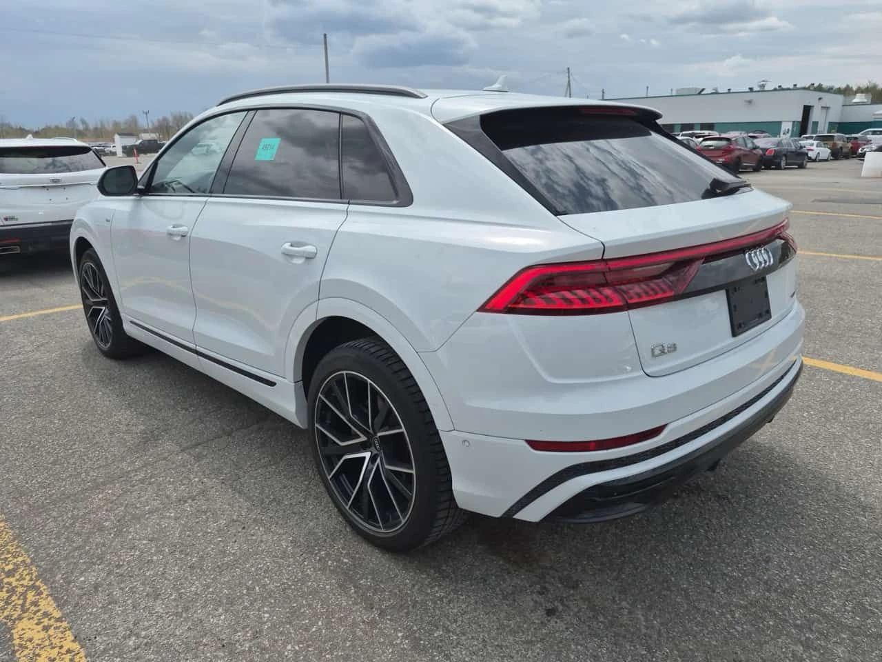Audi Q8 PROGRESSIV| MATRIX| 360| PANO| ОБДУХ| ПОДГР| CARFX, снимка 5 - Автомобили и джипове - 54435745