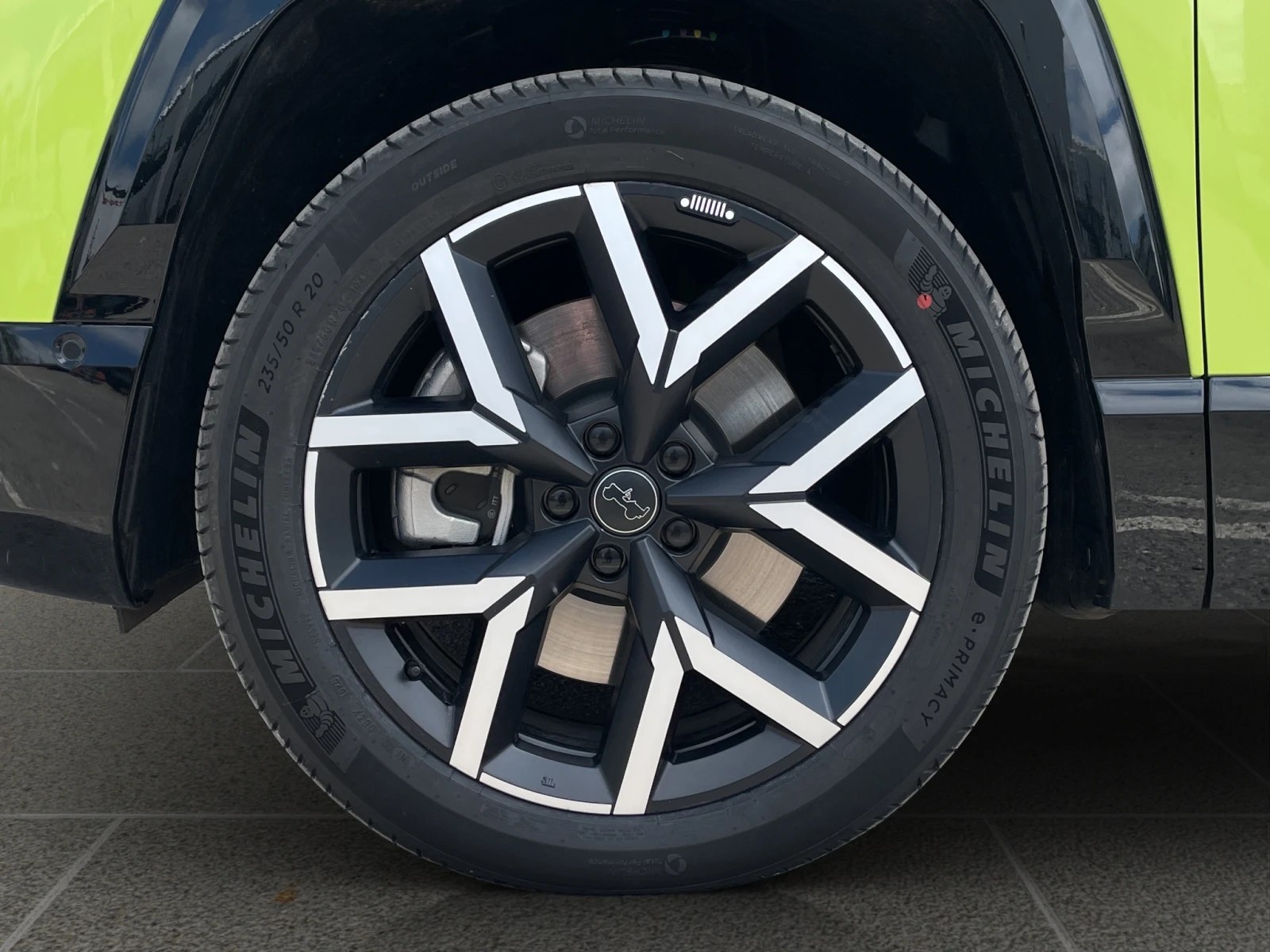 Jeep Compass FIRST EDITION BEV 74 kWh 157 kW 213 hp 500 km, снимка 16 - Автомобили и джипове - 54602967
