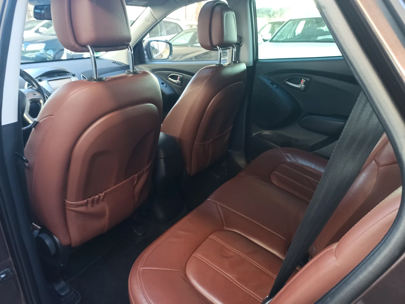 Hyundai IX35 NAVI, KAMERA, PANORAMA , снимка 10 - Автомобили и джипове - 54691619