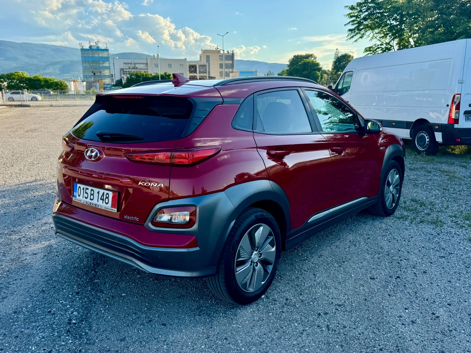 Hyundai Kona Electric 64kWh 100%SoH Термопомпа Сервизна История, снимка 4 - Автомобили и джипове - 54919538