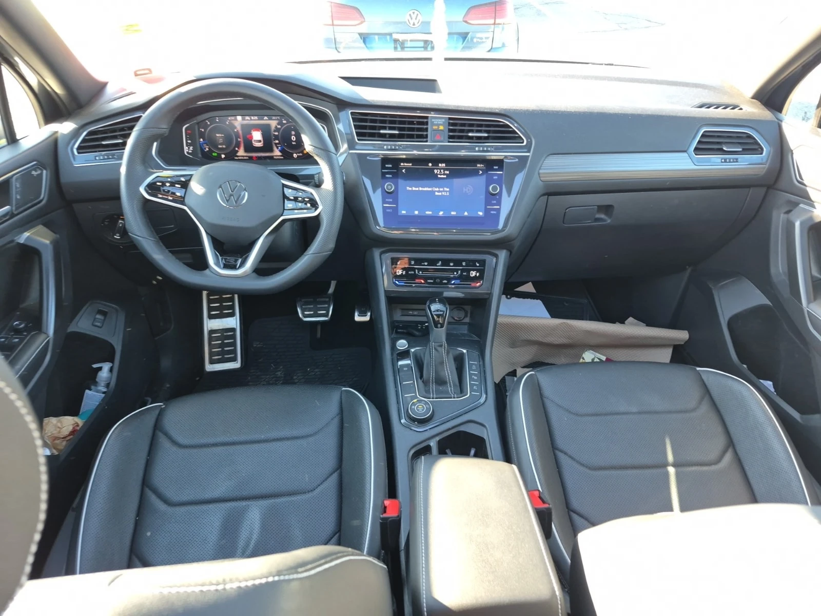 VW Tiguan Highline R Line / 360 / Fender / Обдухване /carfax, снимка 17 - Автомобили и джипове - 56029471