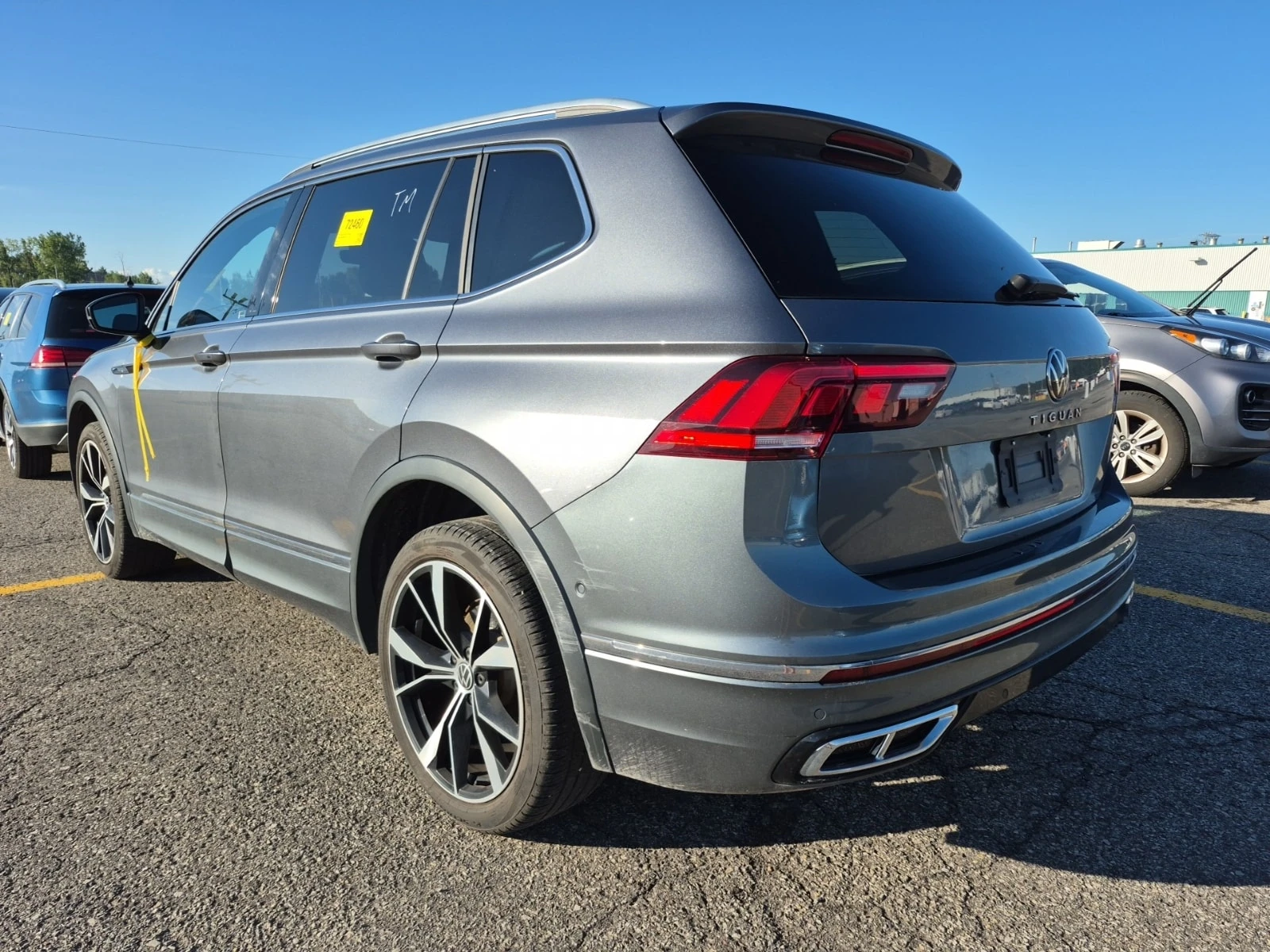 VW Tiguan Highline R Line / 360 / Fender / Обдухване /carfax, снимка 2 - Автомобили и джипове - 56029471