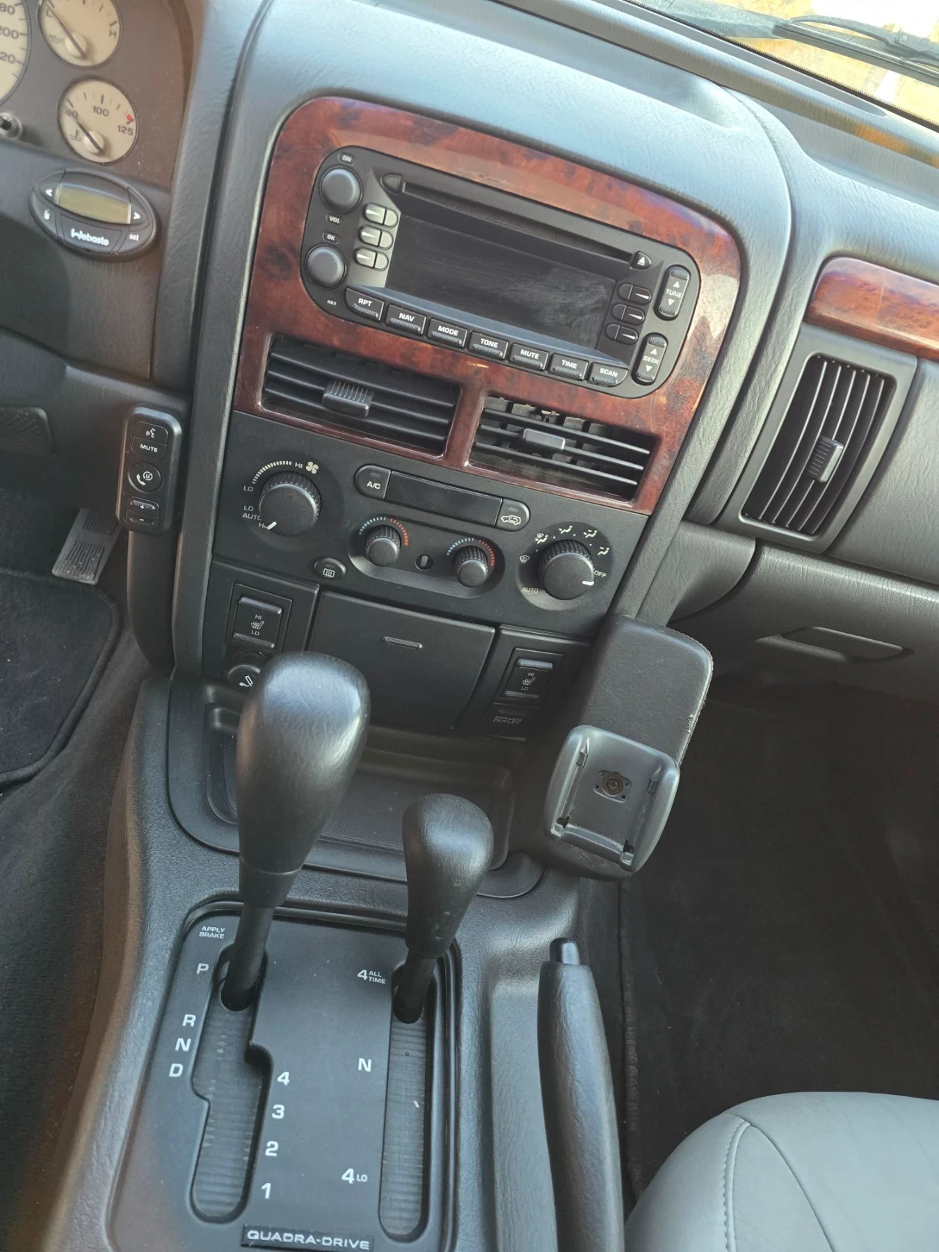 Jeep Grand cherokee 2.7CRD FinalEdition Overland , снимка 8 - Автомобили и джипове - 56377344