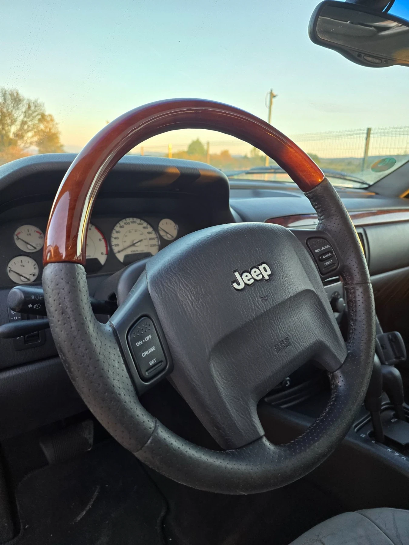 Jeep Grand cherokee 2.7CRD FinalEdition Overland , снимка 7 - Автомобили и джипове - 56377344