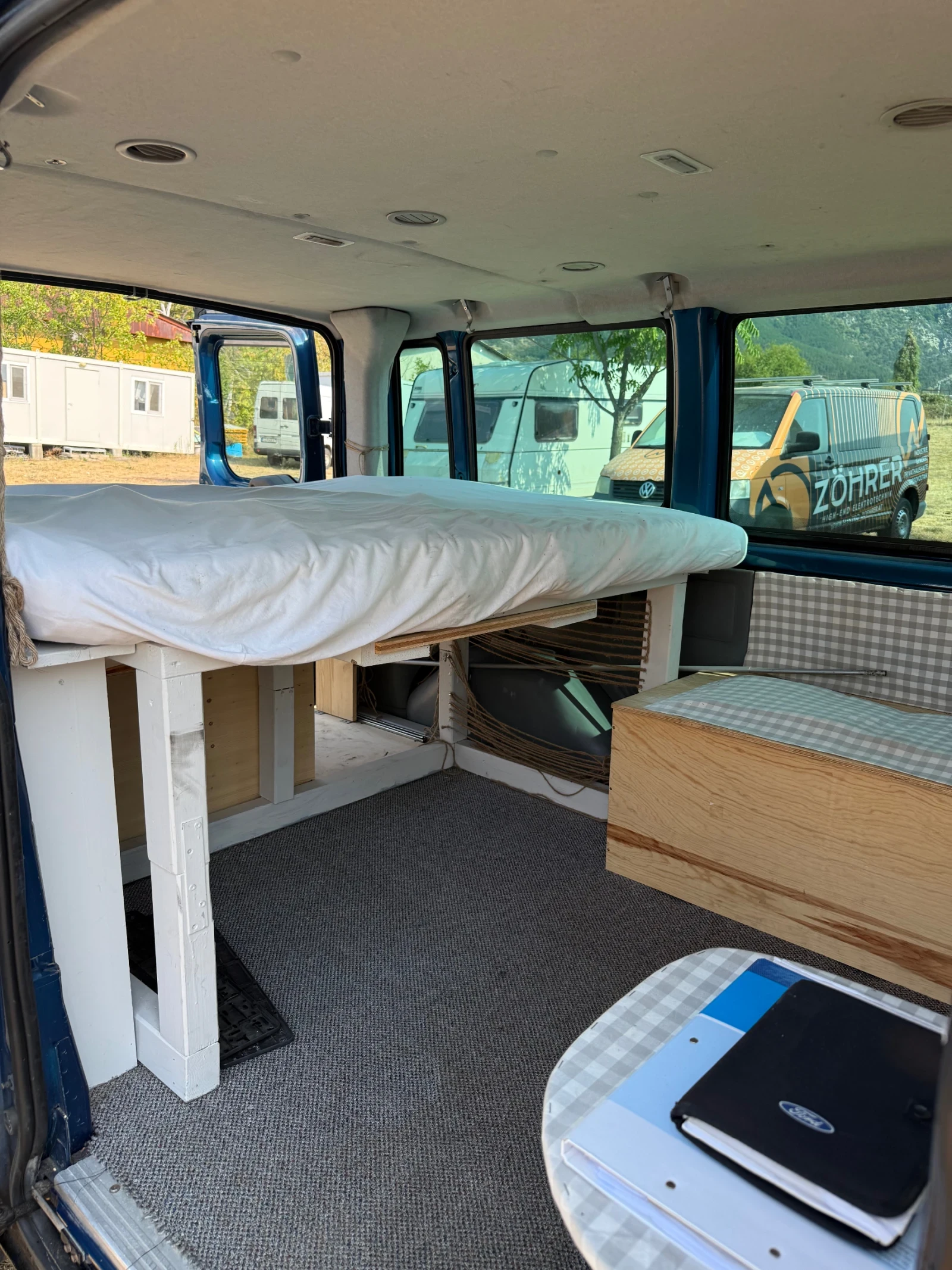 Ford Transit Пътнически, снимка 11 - Бусове и автобуси - 56028952