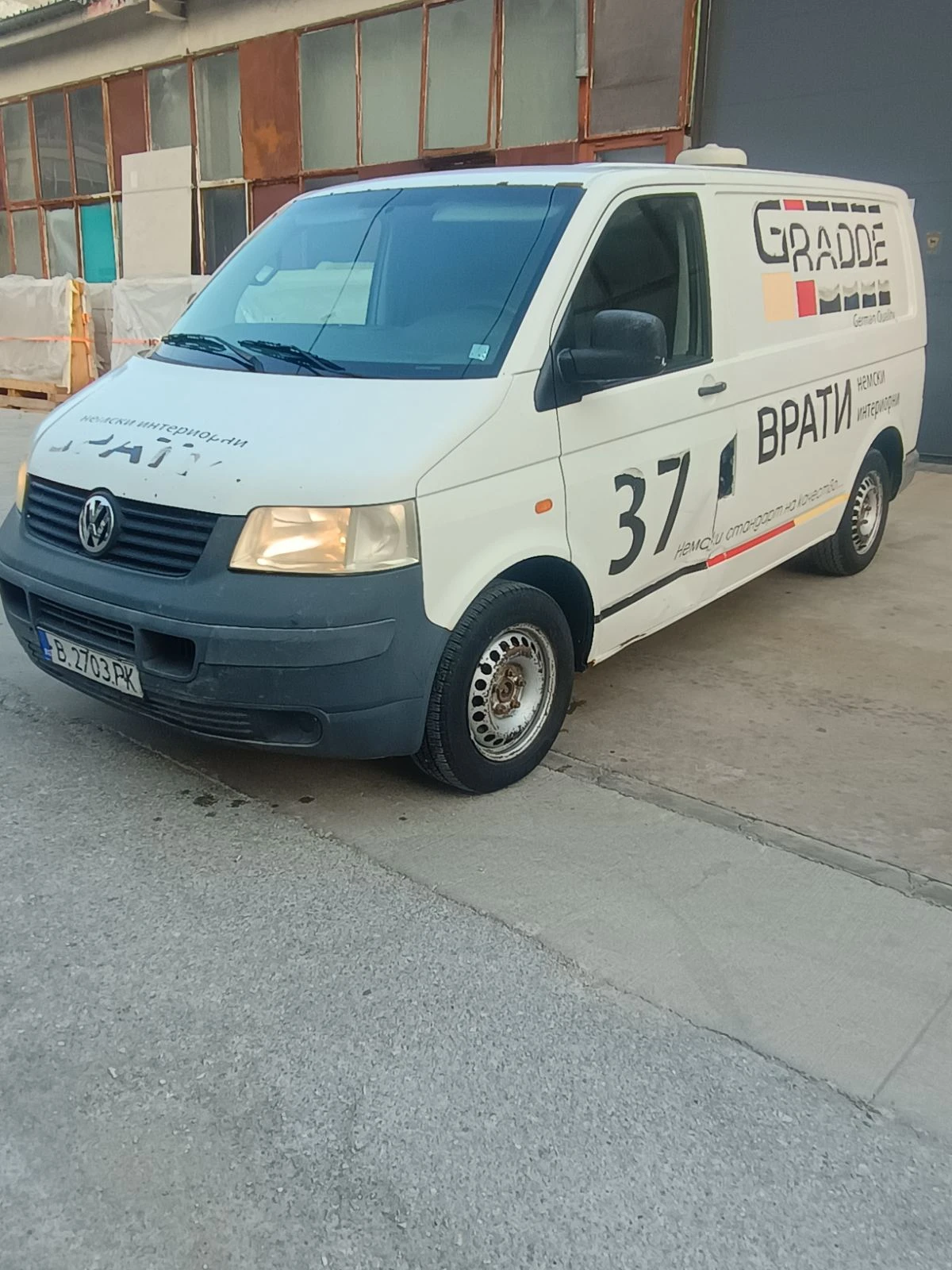 VW Transporter, снимка 2 - Бусове и автобуси - 56070532