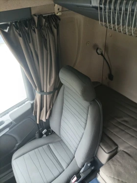 Scania R 420 Топ състояние, ретардер, Сгъваем борд, снимка 11
