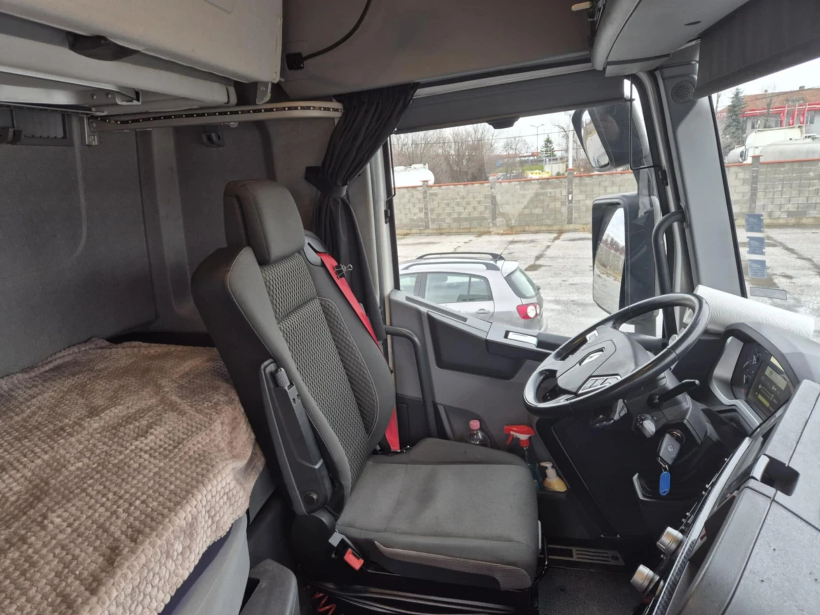 Renault T 480 - изображение 8