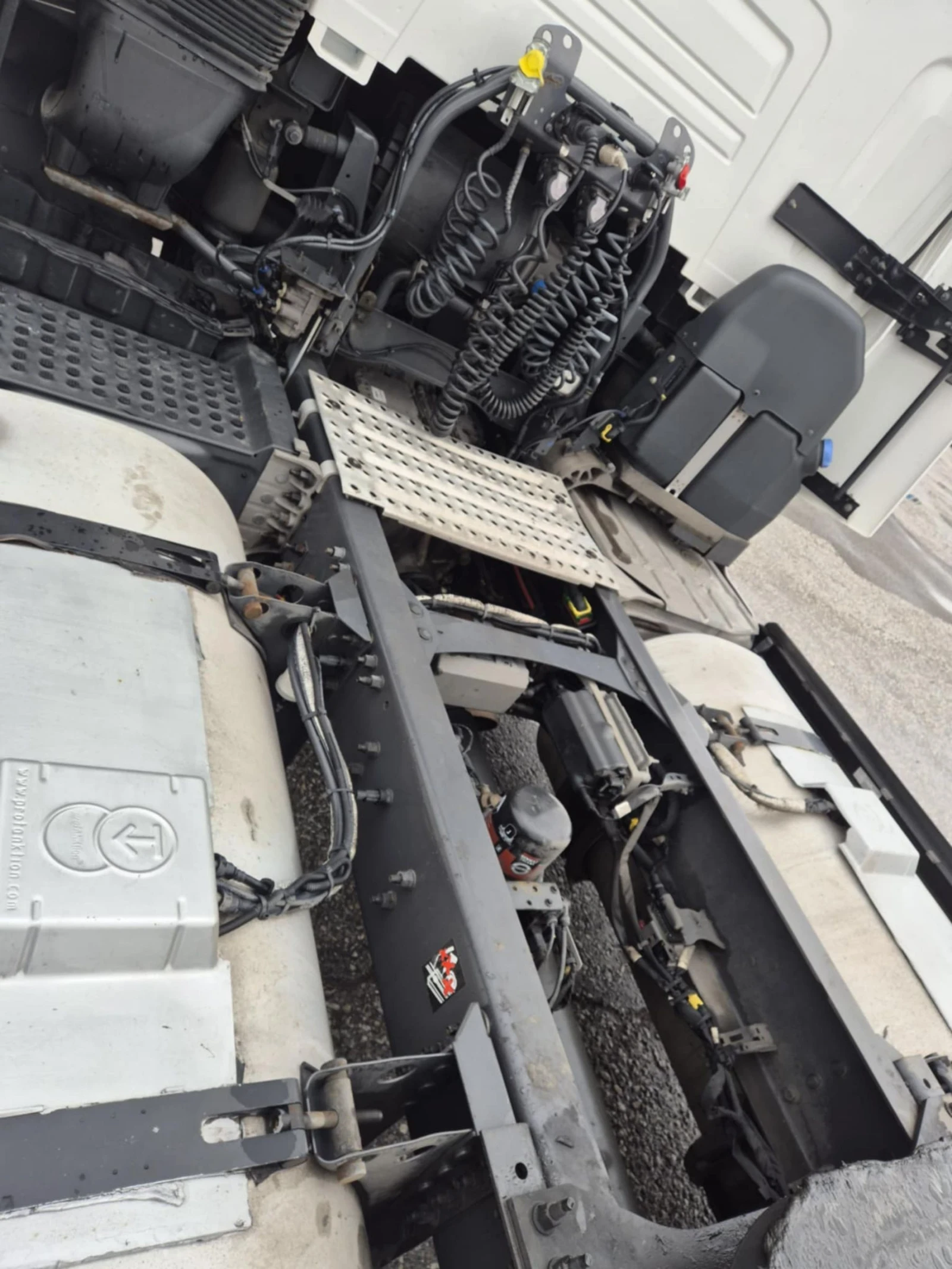 Renault T 480 - изображение 5