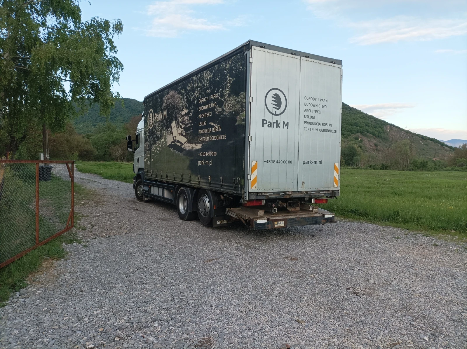 Scania R 420 Топ състояние, ретардер, Сгъваем борд, снимка 6 - Камиони - 54590459