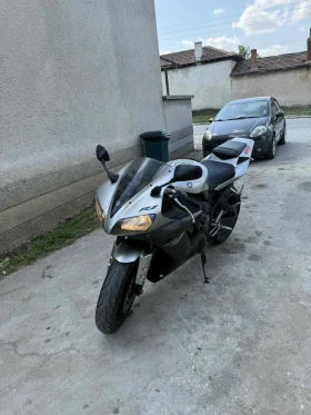 Yamaha YZF-R1 | Mobile.bg    2