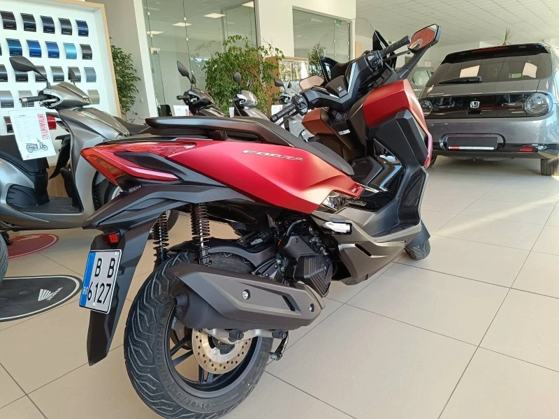 Honda Forza 125, снимка 3 - Мотоциклети и мототехника - 42640355