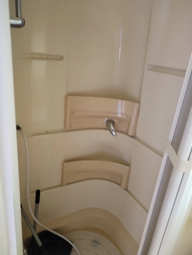 Кемпер Laika Ecovip 2.1 clasic, снимка 15 - Каравани и кемпери - 51780834