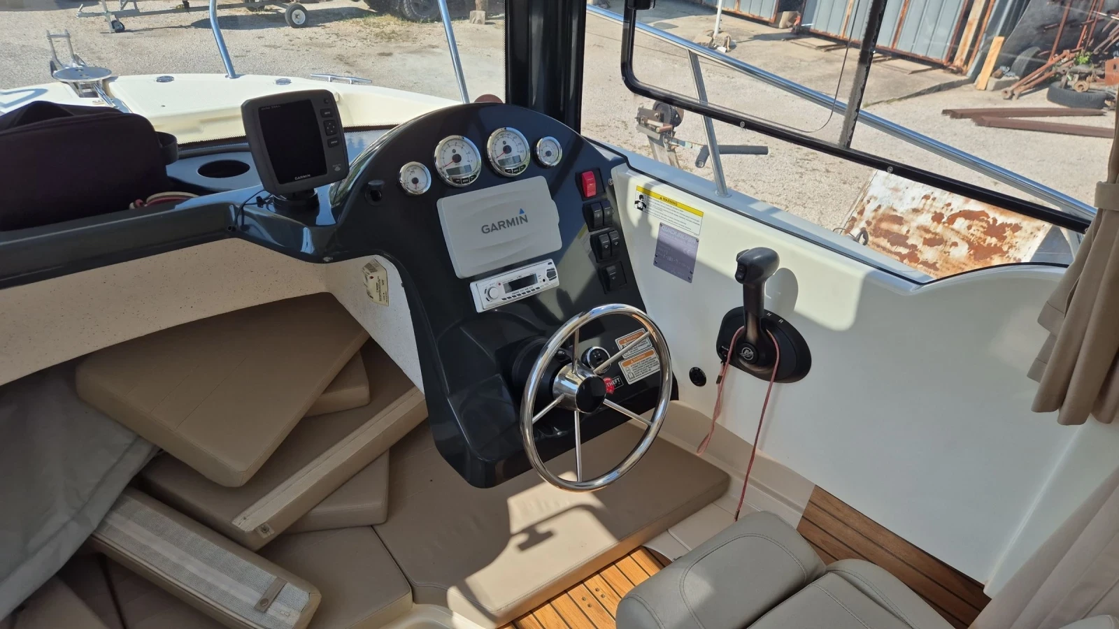 ������� ���� Quicksilver 605 PILOTHOUSE  | Mobile.bg � ����������� 8