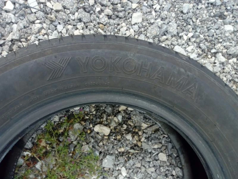 Гуми Летни 195/60R15, снимка 2 - Гуми и джанти - 29067132