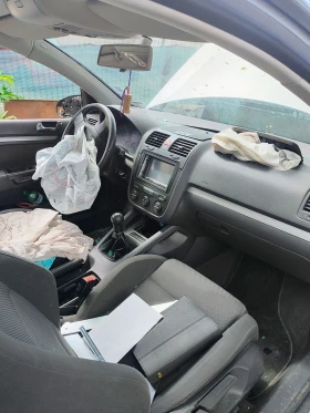 VW Golf 1.6 фси , снимка 7
