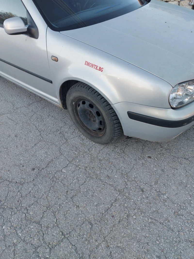 VW Golf, снимка 4 - Автомобили и джипове - 48058553