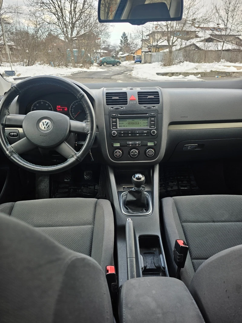 VW Golf Топ състояние, снимка 9 - Автомобили и джипове - 48677623