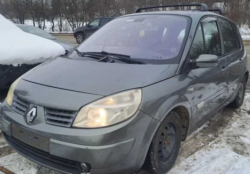 Renault Scenic 1.6i, снимка 1 - Автомобили и джипове - 48713233