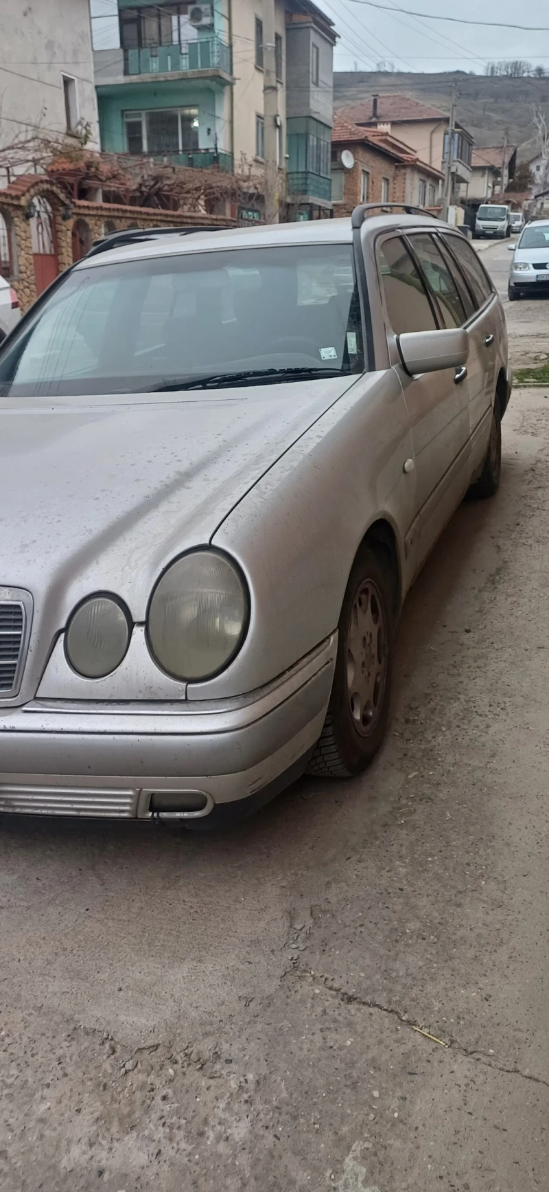 Mercedes-Benz E 290, снимка 1 - Автомобили и джипове - 48838866