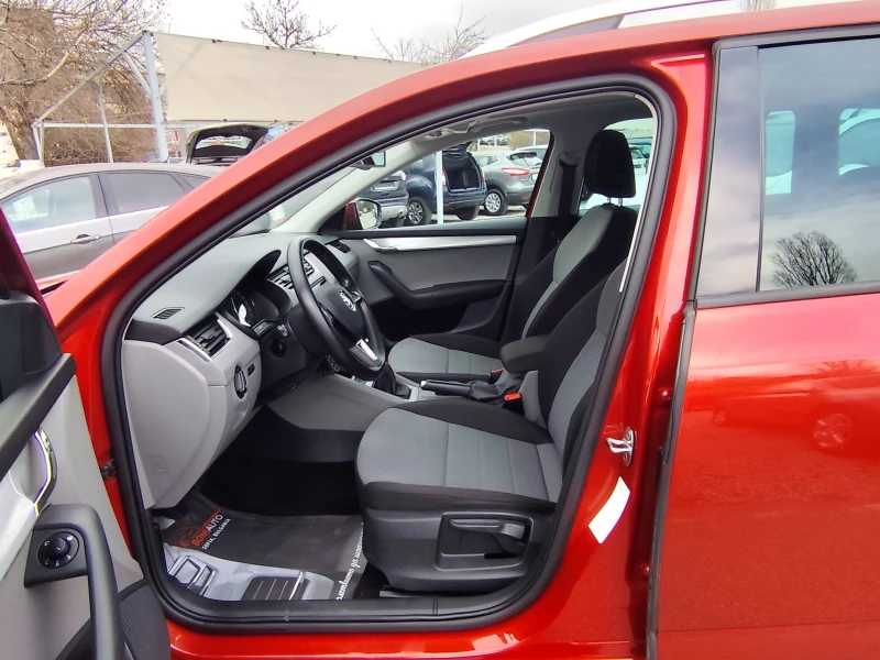 Skoda Octavia 2.0TDi* 4X4* FACE* EXECUTIVE* ПАНОРАМА* , снимка 7 - Автомобили и джипове - 52651701