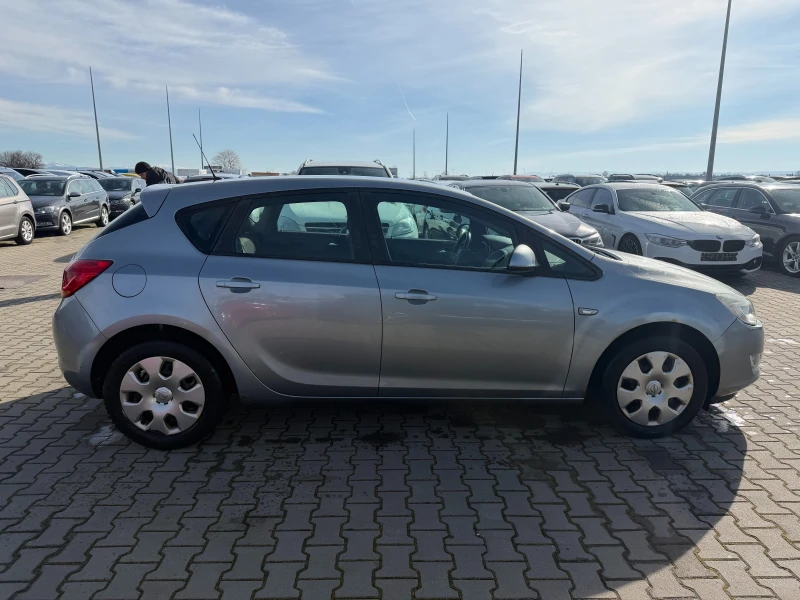 Opel Astra 1.3CDTI EURO 5, снимка 5 - Автомобили и джипове - 53537553