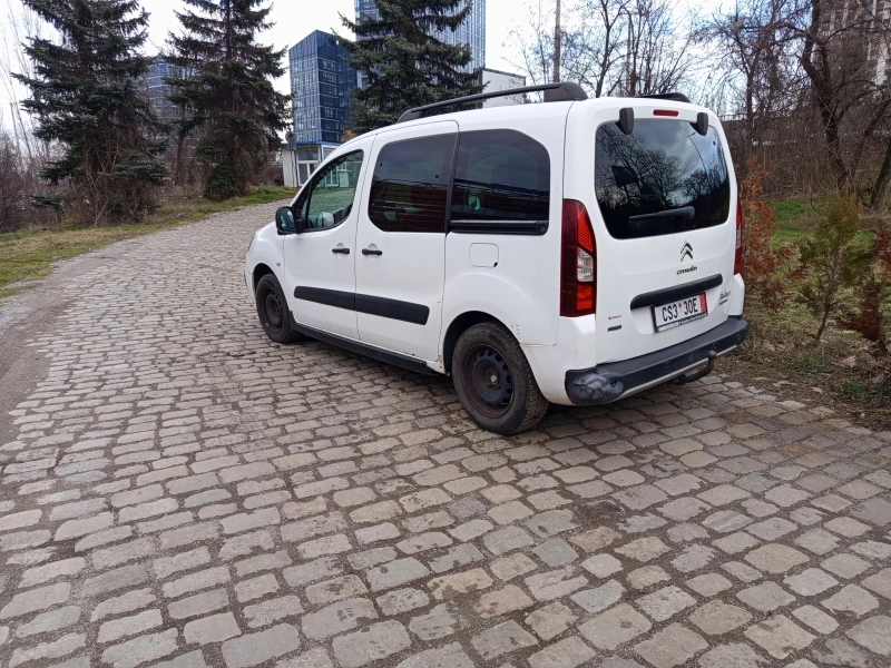 Citroen Berlingo, снимка 2 - Автомобили и джипове - 53597359