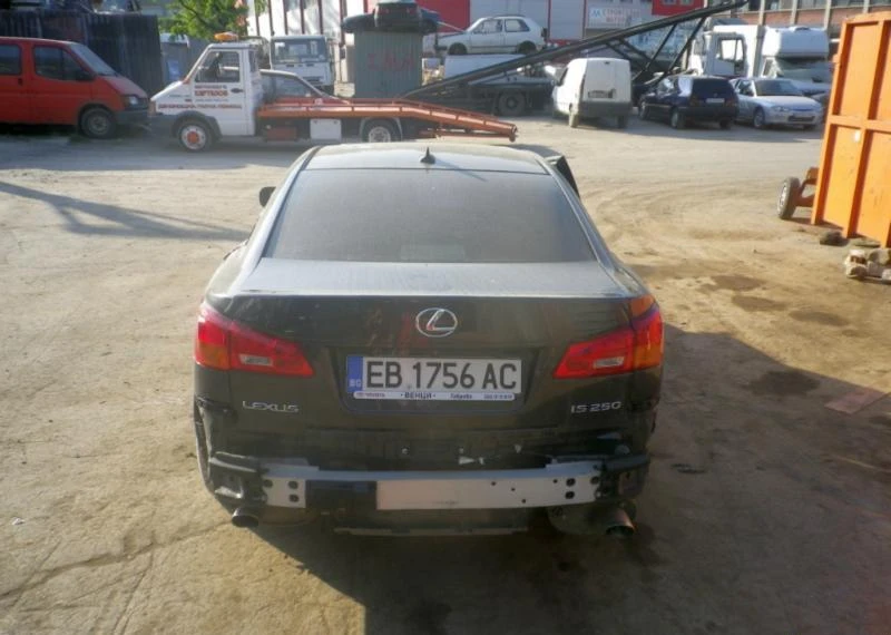 Lexus IS 250 Sport, снимка 3 - Автомобили и джипове - 43182016