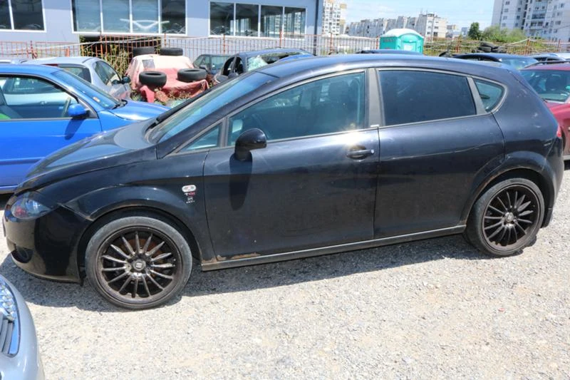 Seat Leon 2.0 TDI, снимка 6 - Автомобили и джипове - 25970357