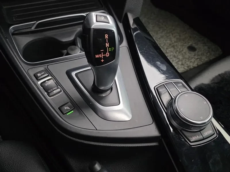 BMW 320 d, снимка 9 - Автомобили и джипове - 54592997