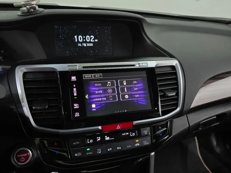 Honda Accord 2.0 Hybrid - САМО 30% АВАНС!, снимка 12 - Автомобили и джипове - 55660049