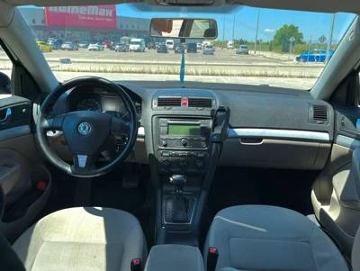 Skoda Octavia, снимка 8 - Автомобили и джипове - 55737463